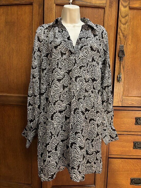 H&M Tops - H&M Women’s Small Black White Paisley Tunic Blouse Oversized Long Sleeve